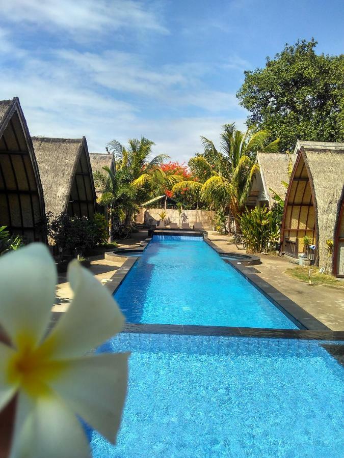 Youpy Bungalows Gili Islands Exterior photo