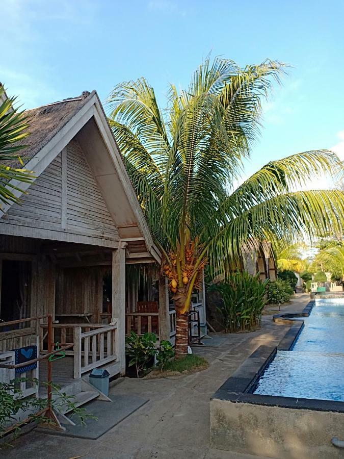 Youpy Bungalows Gili Islands Exterior photo